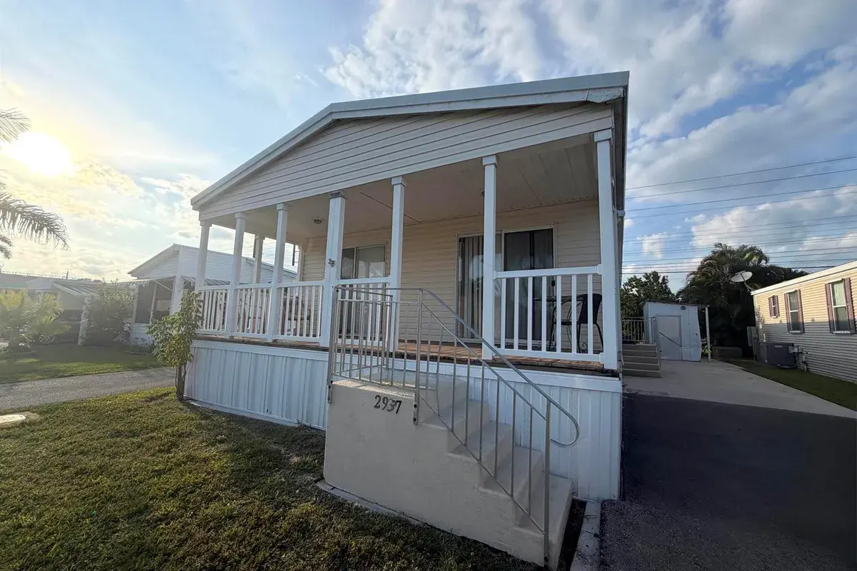 2937 SW 54th Street, Fort Lauderdale FL 33312