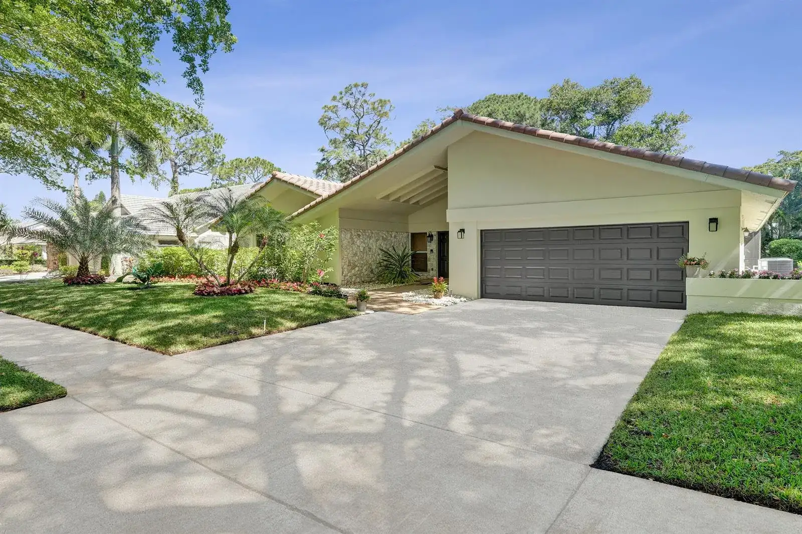 2401 NW 39th Street, Boca Raton FL 33431 photo 2