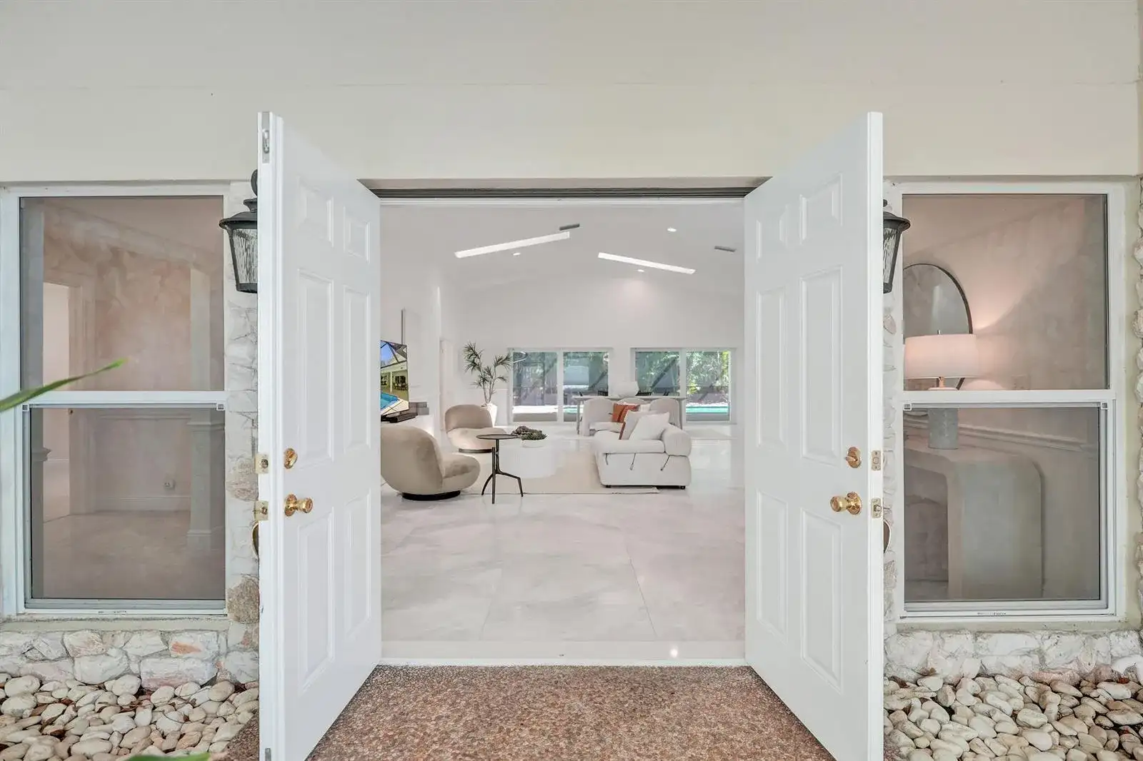 2401 NW 39th Street, Boca Raton FL 33431 photo 3