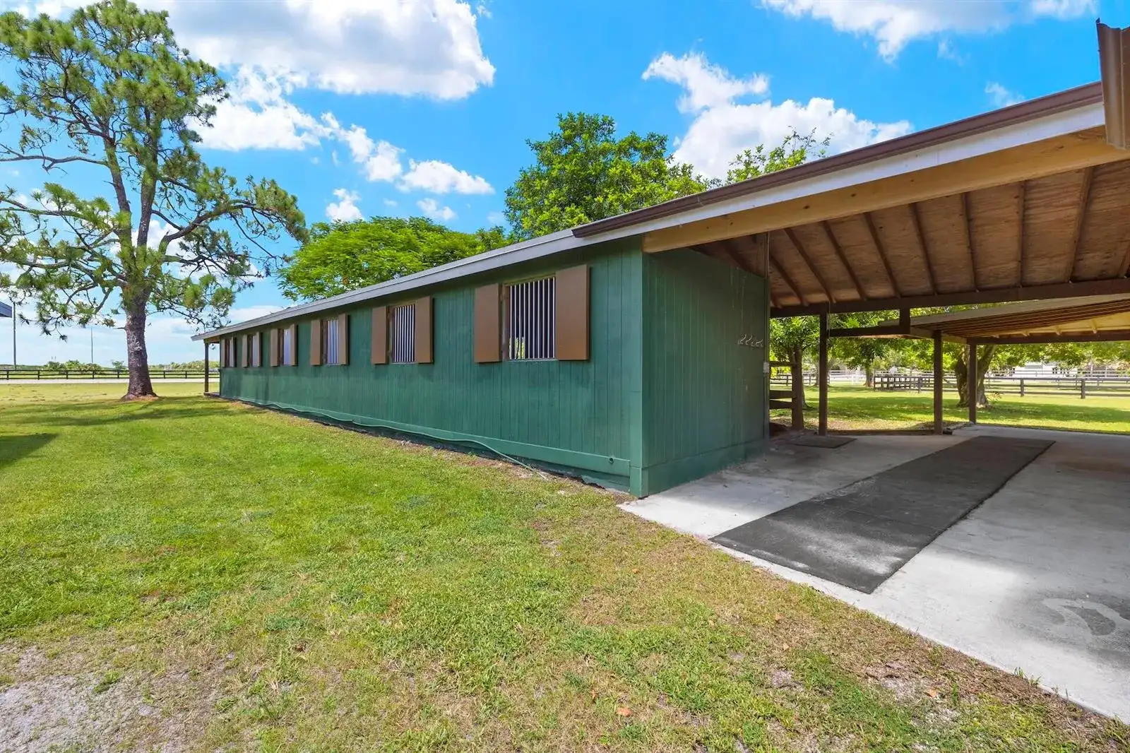 16031 Rustic Road, Wellington FL 33470 photo 2