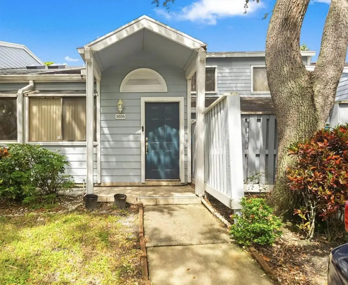 2035 Winners Circle, North Lauderdale FL 33068