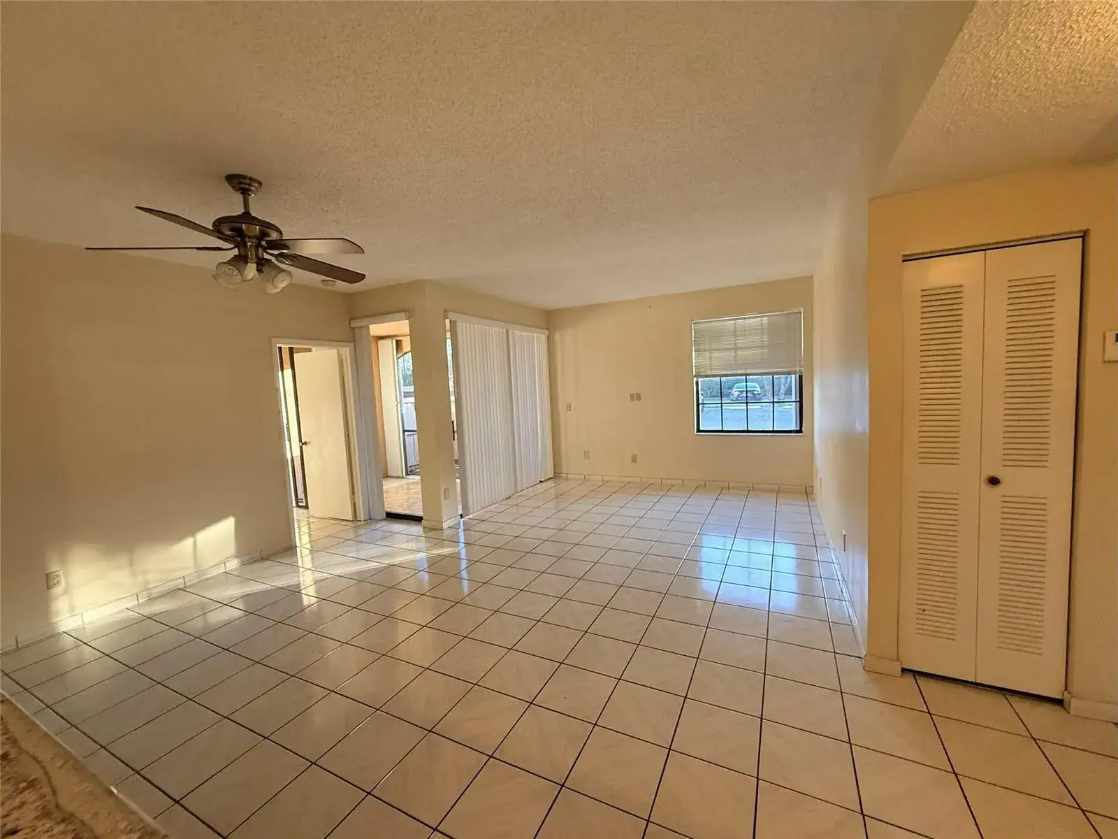 12060 NW 11th Street # 12060, Pembroke Pines FL 33026 photo 3