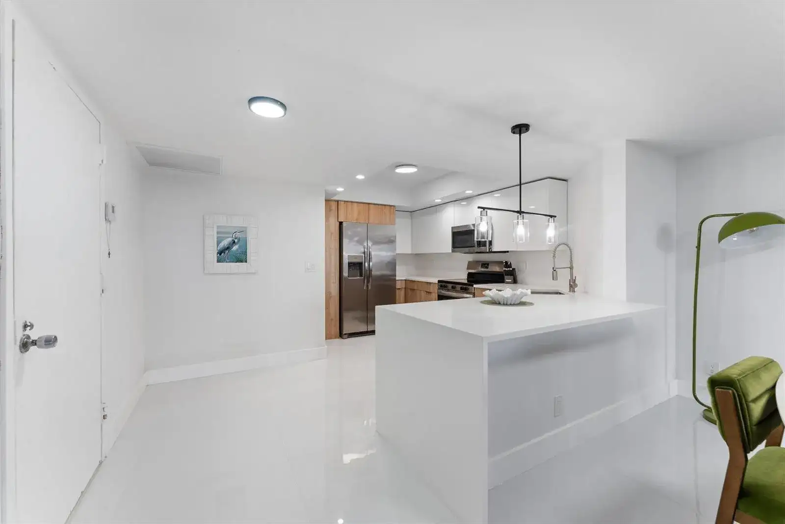2425 Presidential Way # 704, West Palm Beach FL 33401 photo 5
