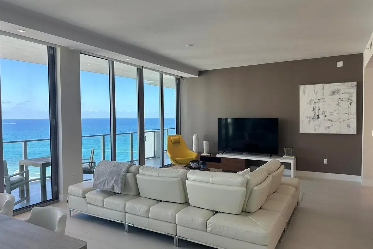 3100 N Ocean Drive # 1701, Riviera Beach FL 33404