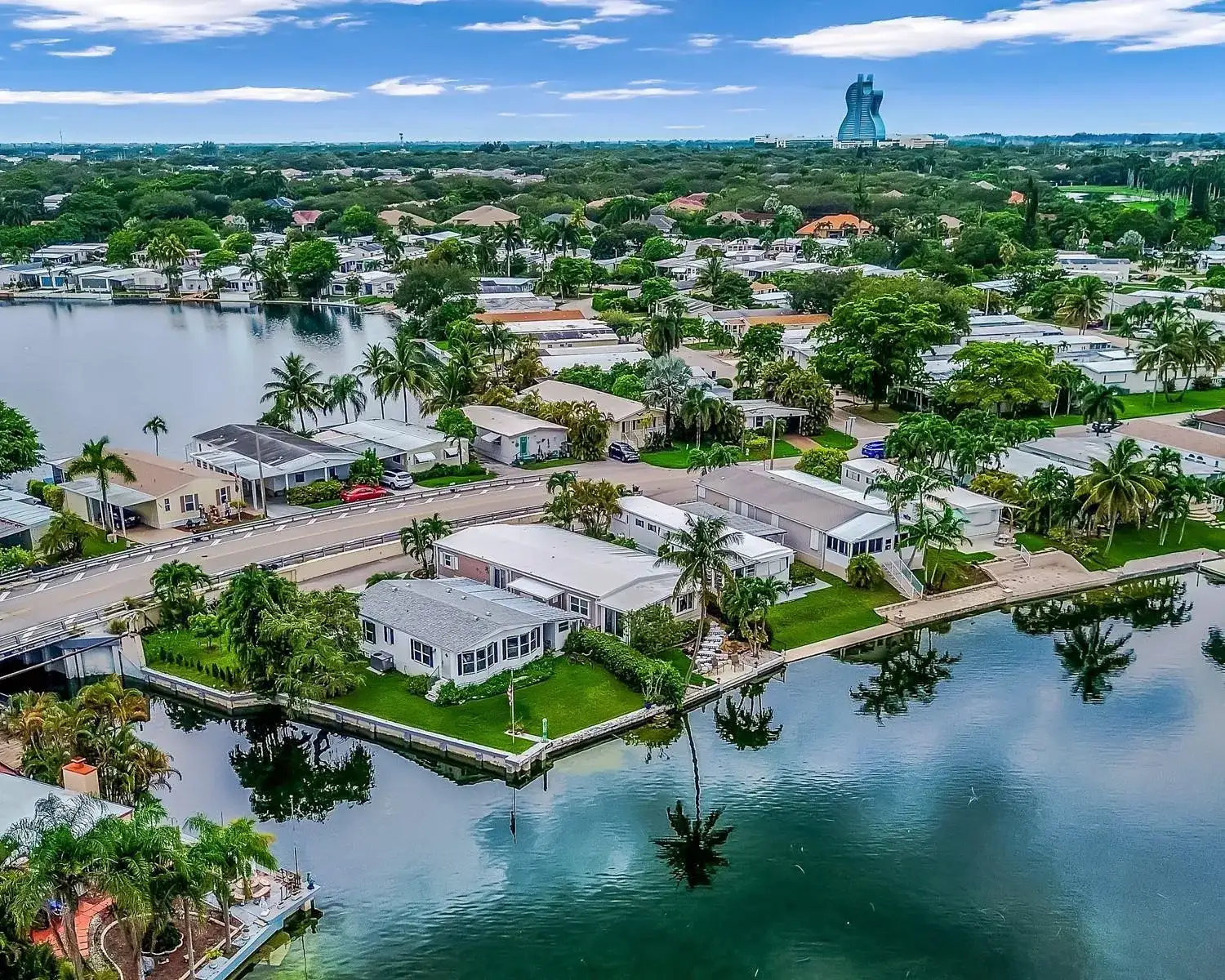 3055 Lakeshore Drive, Fort Lauderdale FL 33312 photo 2