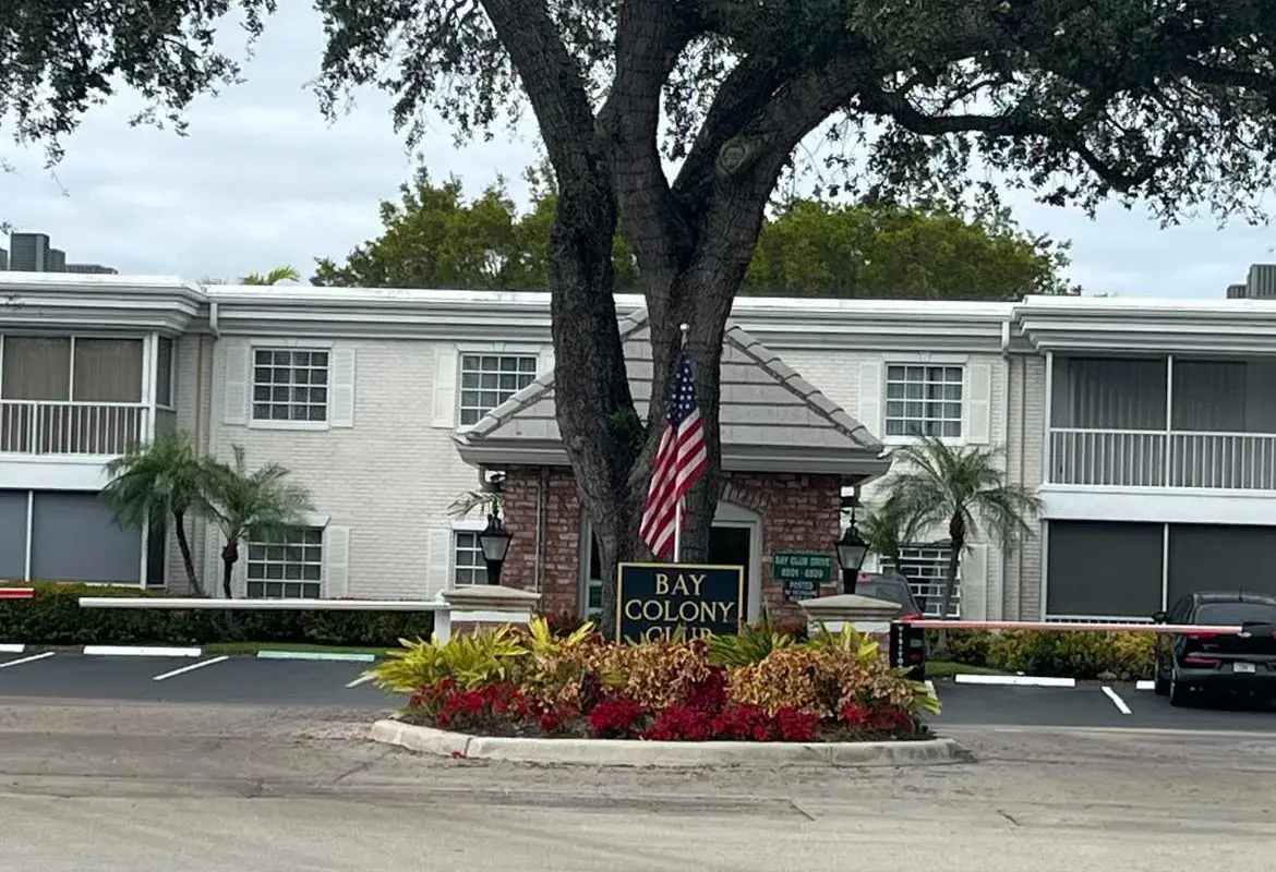 6447 Bay Club Drive # 2, Fort Lauderdale FL 33308