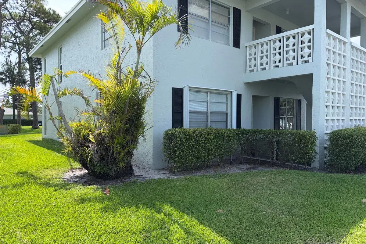 1030 Silk Oak Terrace # 101, Delray Beach FL 33445