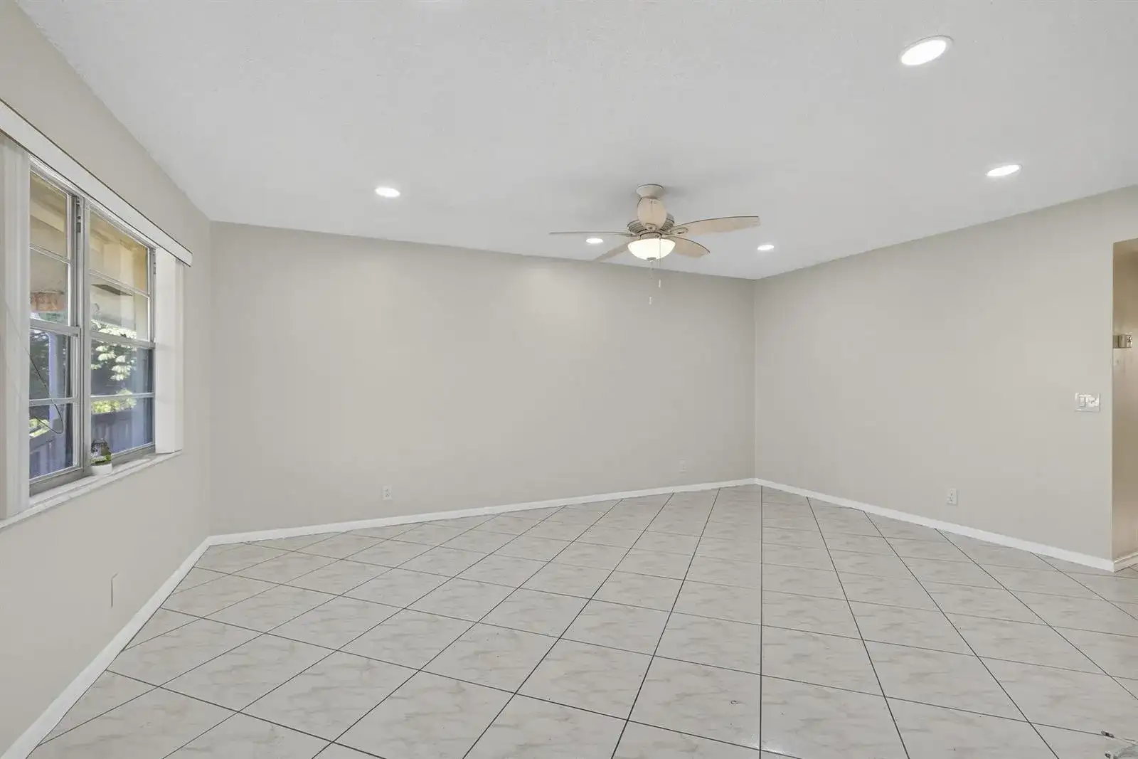149 Hastings I, West Palm Beach FL 33417 photo 5