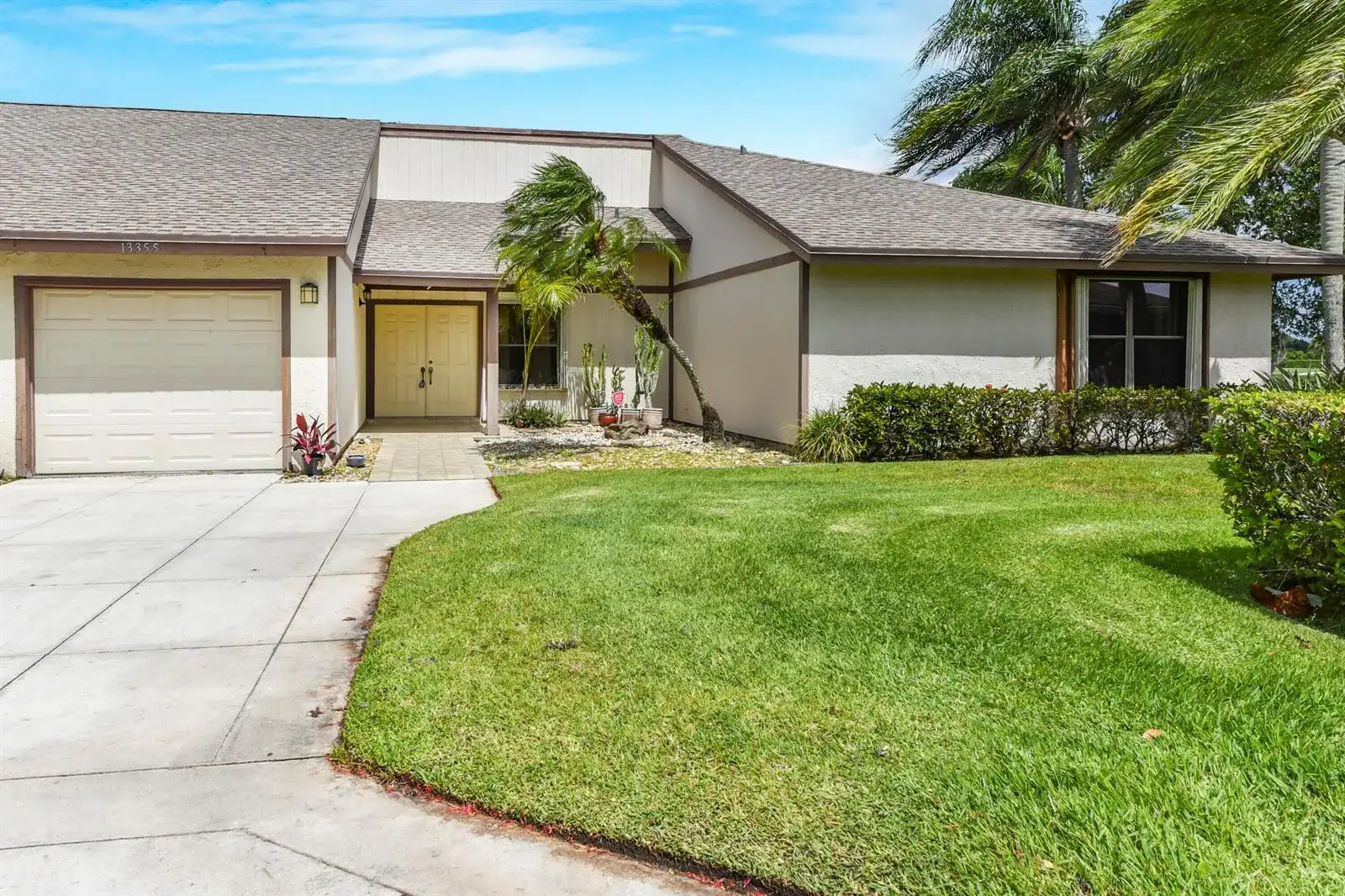 13355 Touchstone Place, Palm Beach Gardens FL 33418 photo 2