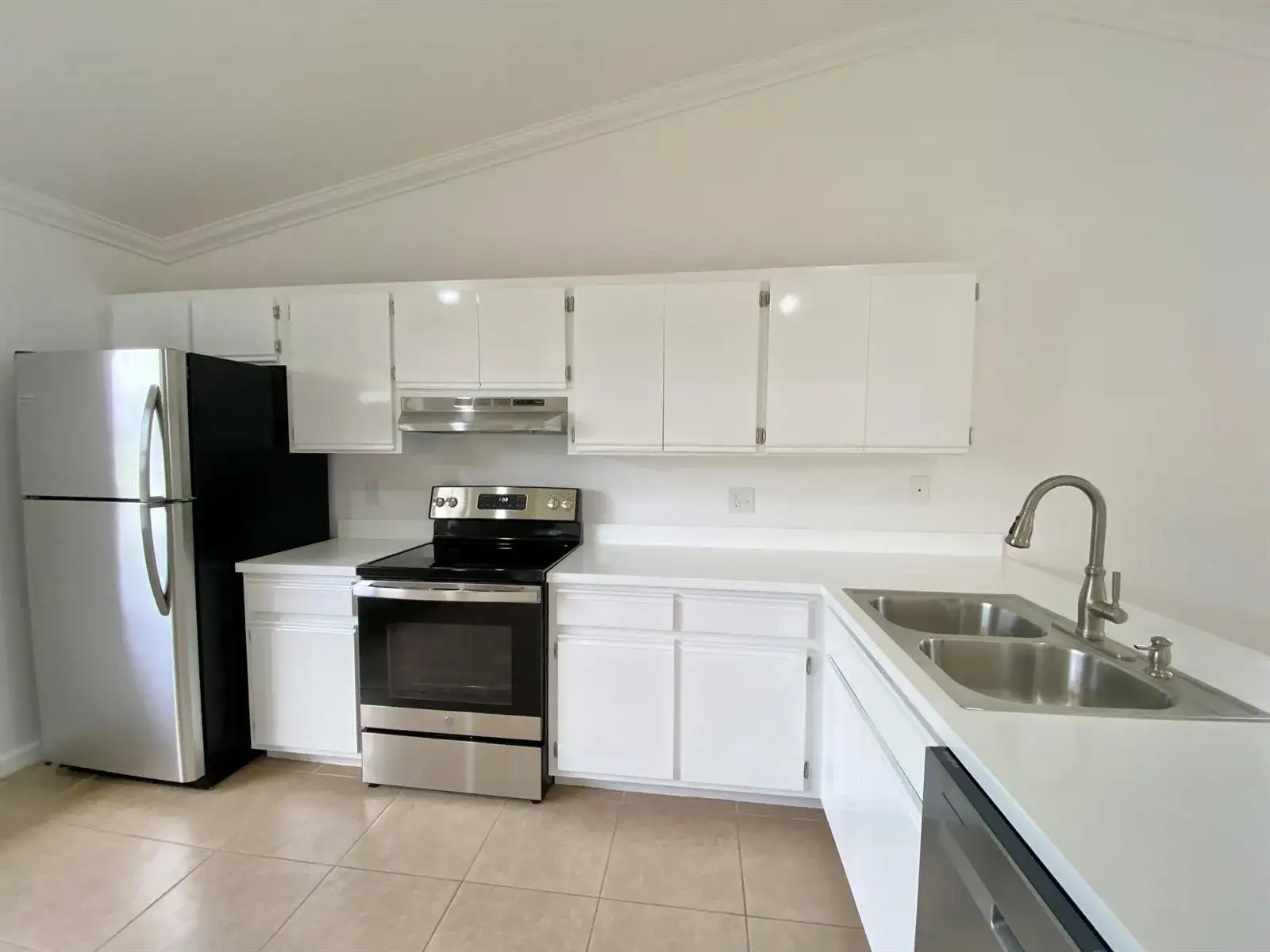 212 Trace Court, Royal Palm Beach FL 33411 photo 4