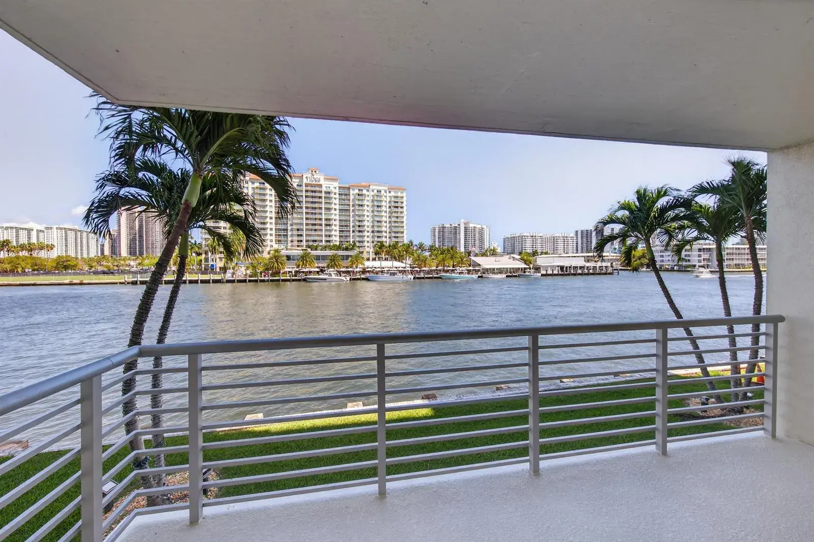 2900 NE 30th Street NE # L2, Fort Lauderdale FL 33306