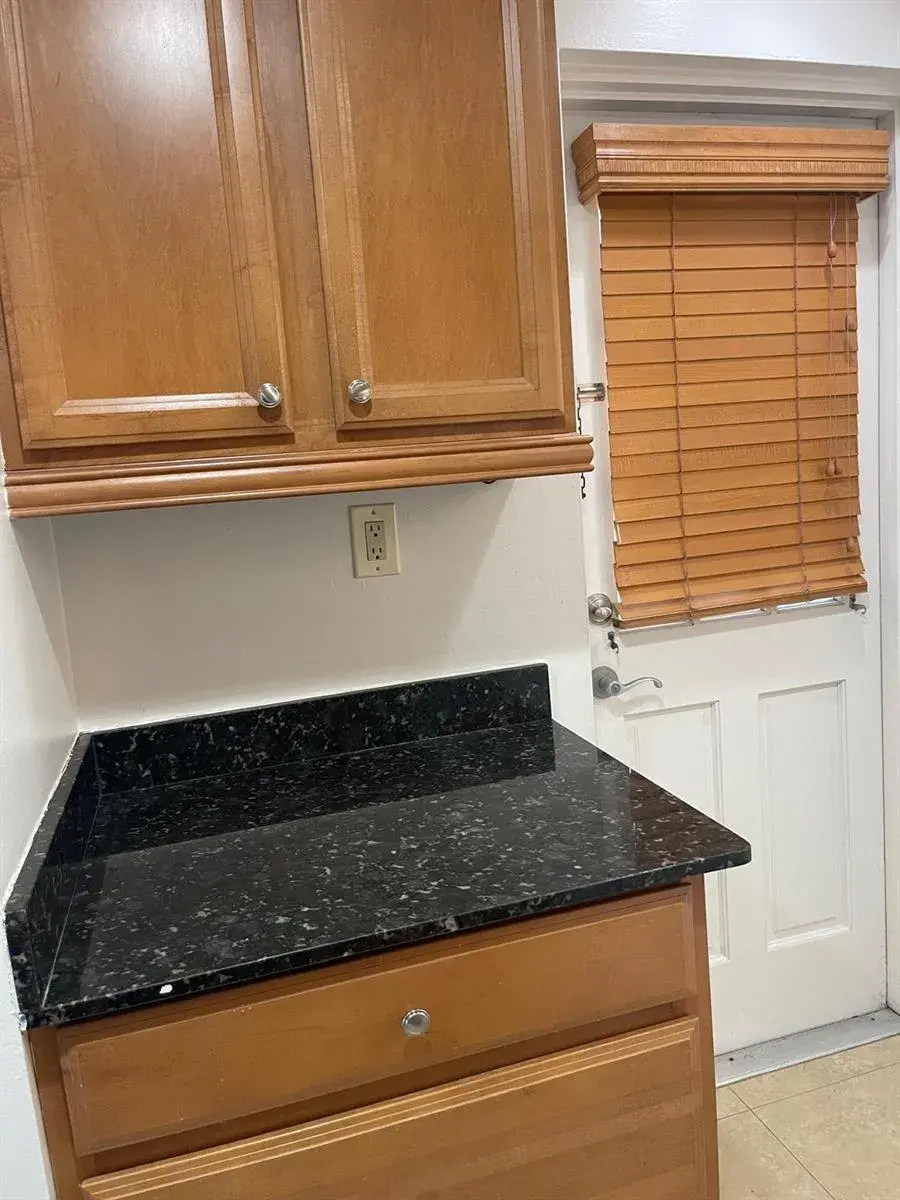 2420 SE 17th Street SE # 408c, Fort Lauderdale FL 33316
