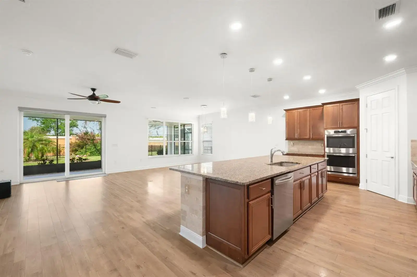 10095 SW Indian Lilac Trail, Port St. Lucie FL 34987 photo 5