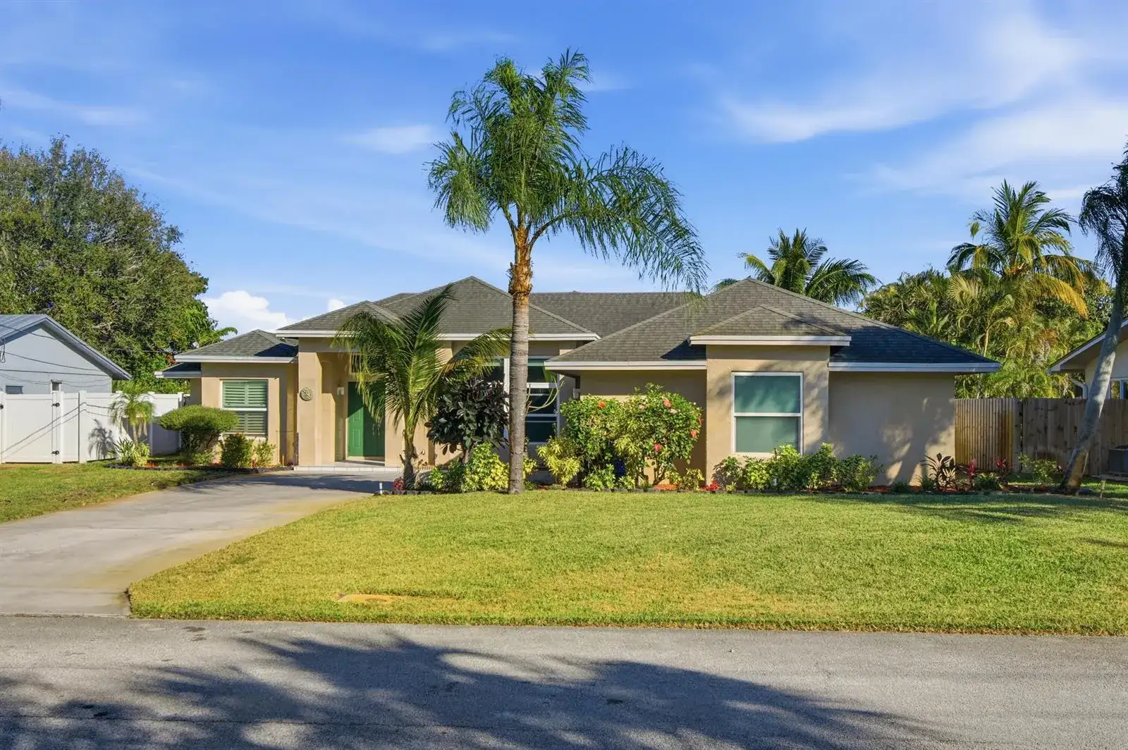 1569 NE Amy Avenue, Jensen Beach FL 34957 photo 2