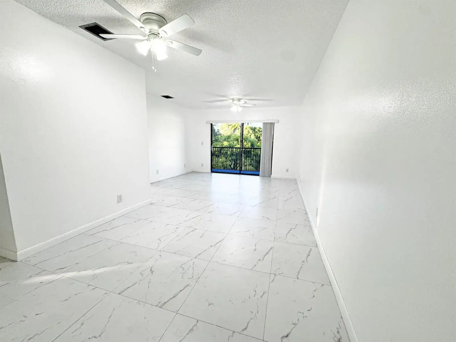 10687 Royal Palm Boulevard, Coral Springs FL 33065