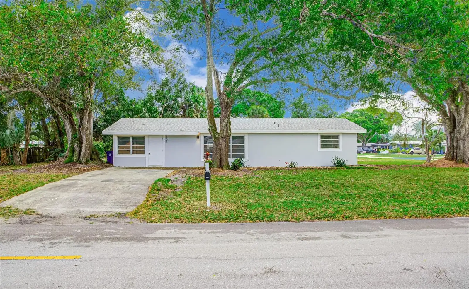 3105 18th Street, Vero Beach FL 32960 photo 2