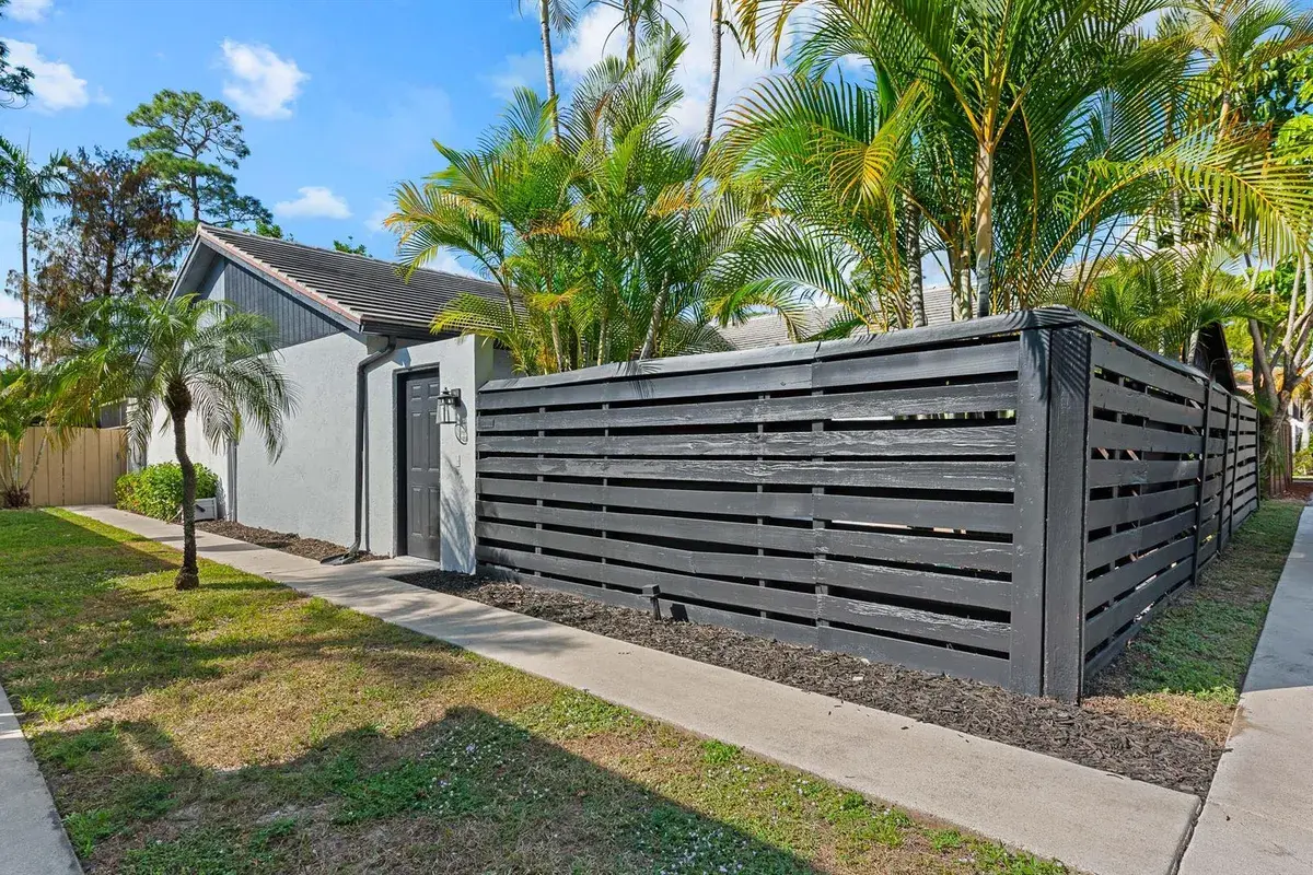 1277 Periwinkle Place, Wellington FL 33414