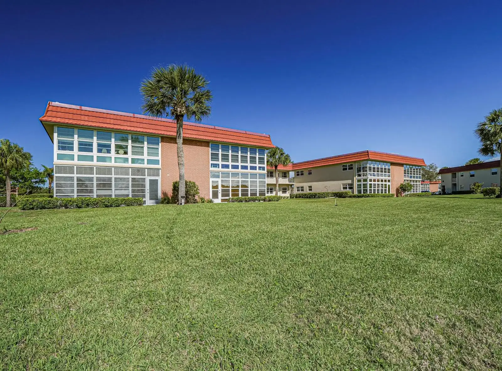 67 Royal Oak Drive # 206, Vero Beach FL 32962 photo 2