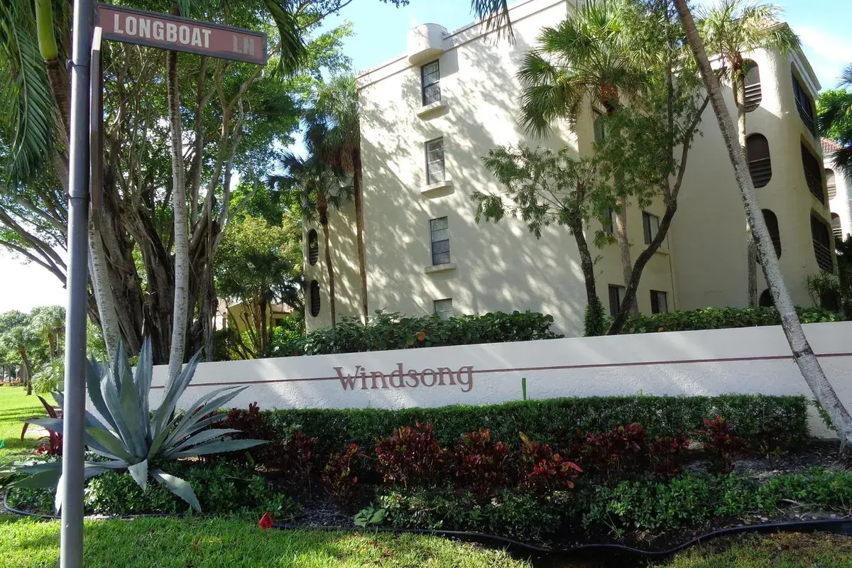 6328 W Longboat Lane # 201, Boca Raton FL 33433