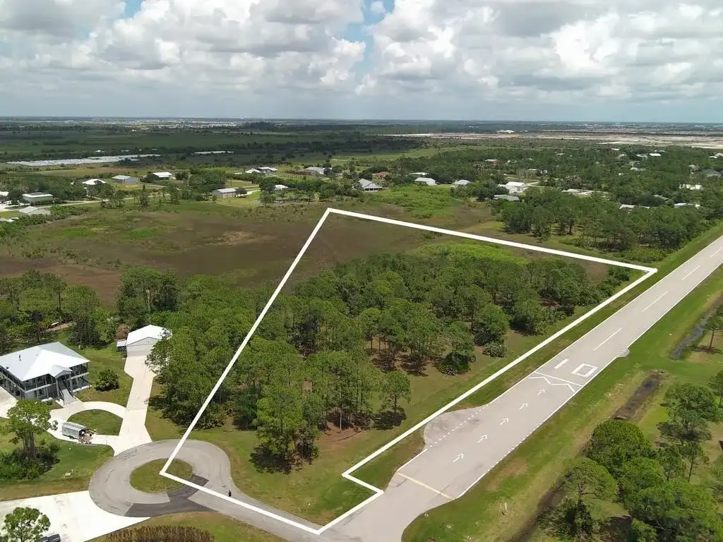 12370 Skymaster Street, Port St. Lucie FL 34987