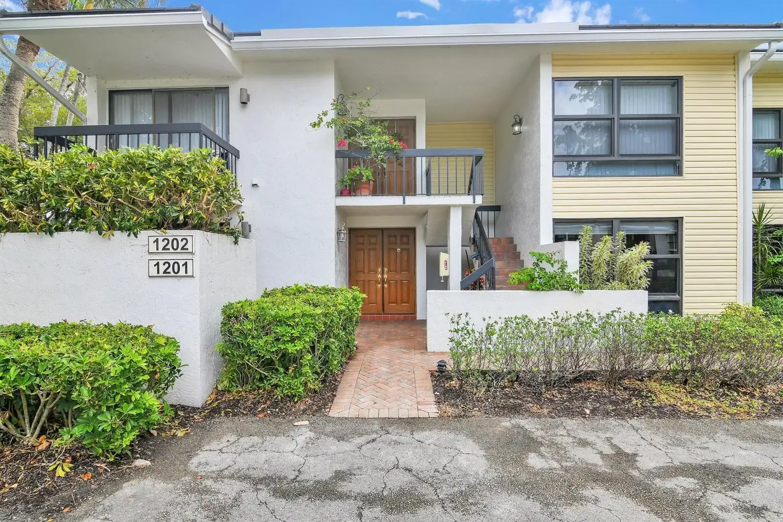 6760 Willow Wood Drive # 1201, Boca Raton FL 33434