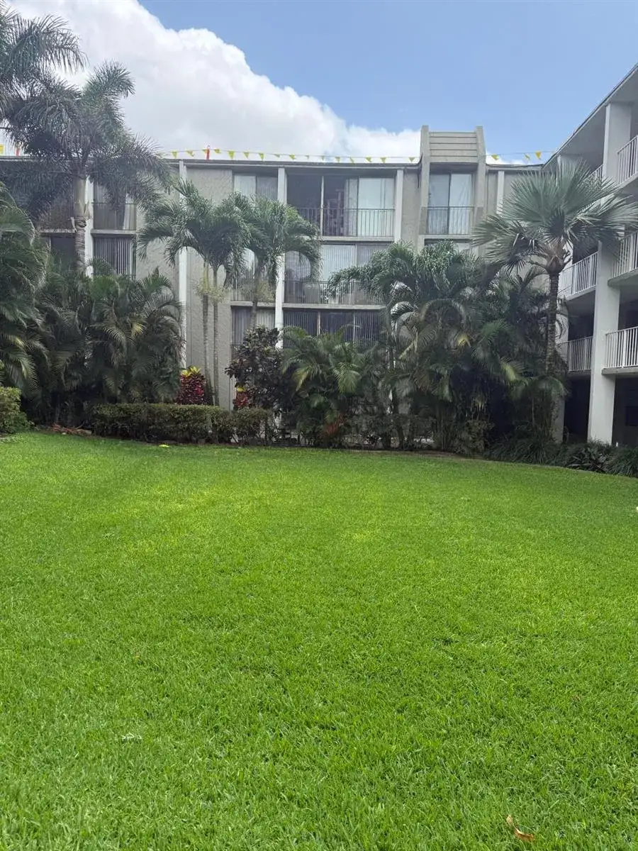 501 SW 11th # 211, Boca Raton FL 33432 photo 3