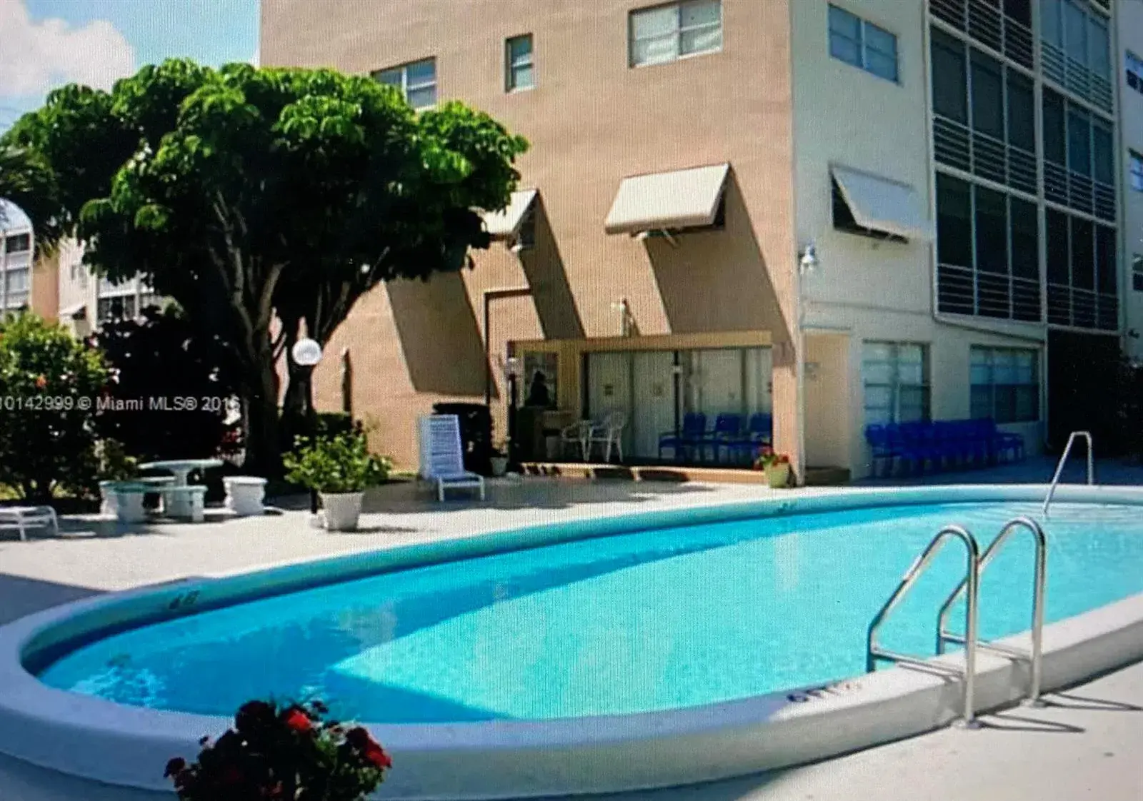 200 NE 14th Avenue Apt 222, Hallandale Beach FL 33009