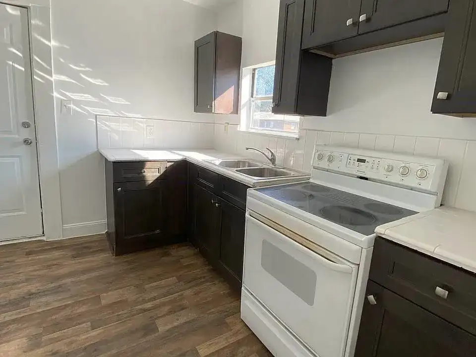 4144 Herring Avenue, FL 32448 photo 3