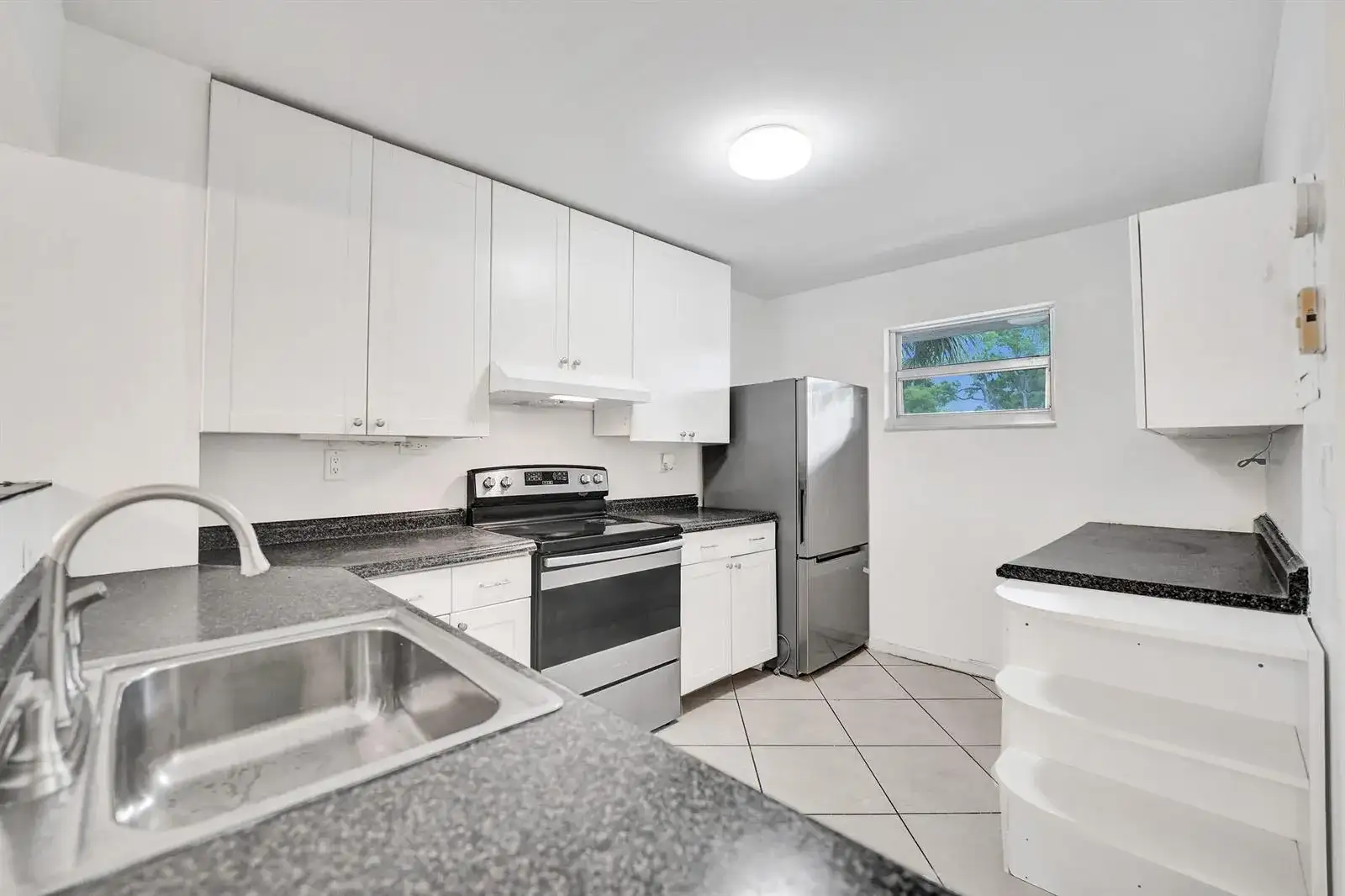 1100 NW 87th Avenue # 208, Coral Springs FL 33071 photo 3