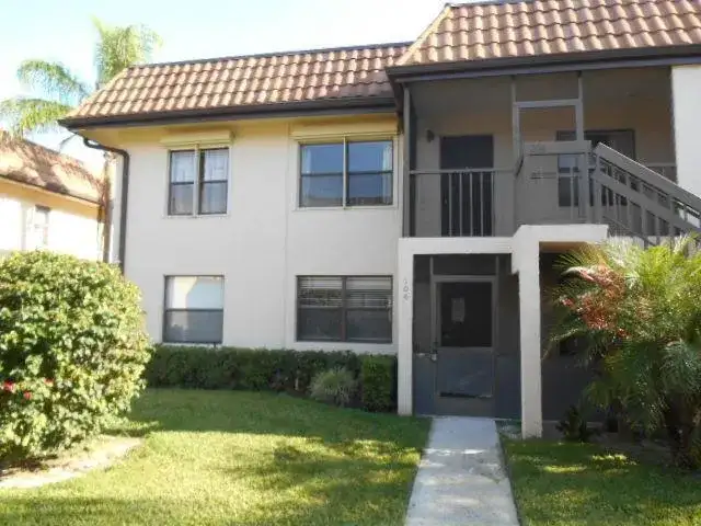 7250 Golf Colony Court # 104, Lake Worth FL 33467 photo 2
