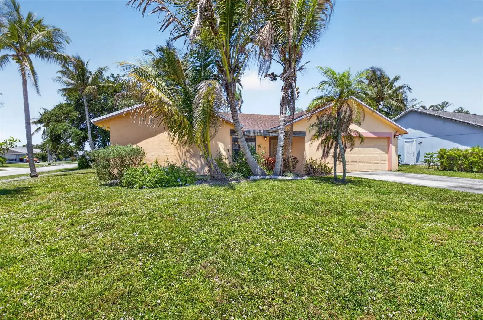 9389 Longmeadow Circle, Boynton Beach FL 33436 photo 3