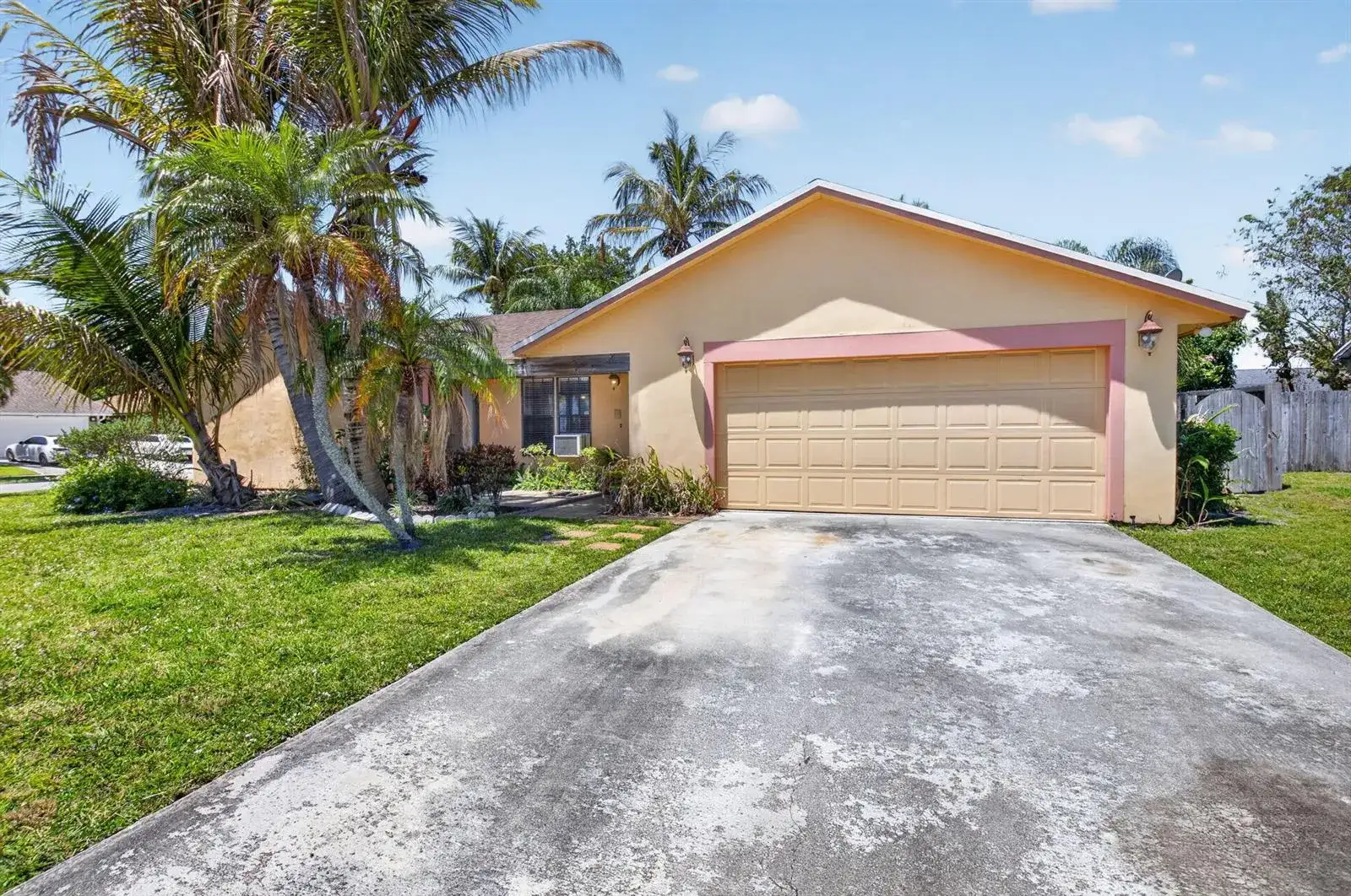 9389 Longmeadow Circle, Boynton Beach FL 33436 photo 4