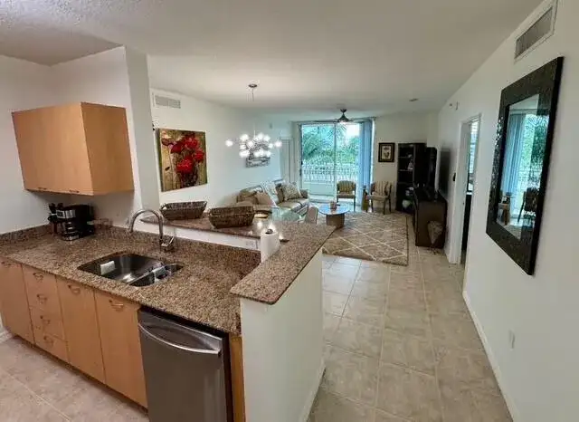625 Casa Loma Boulevard # 304, Boynton Beach FL 33435 photo 4