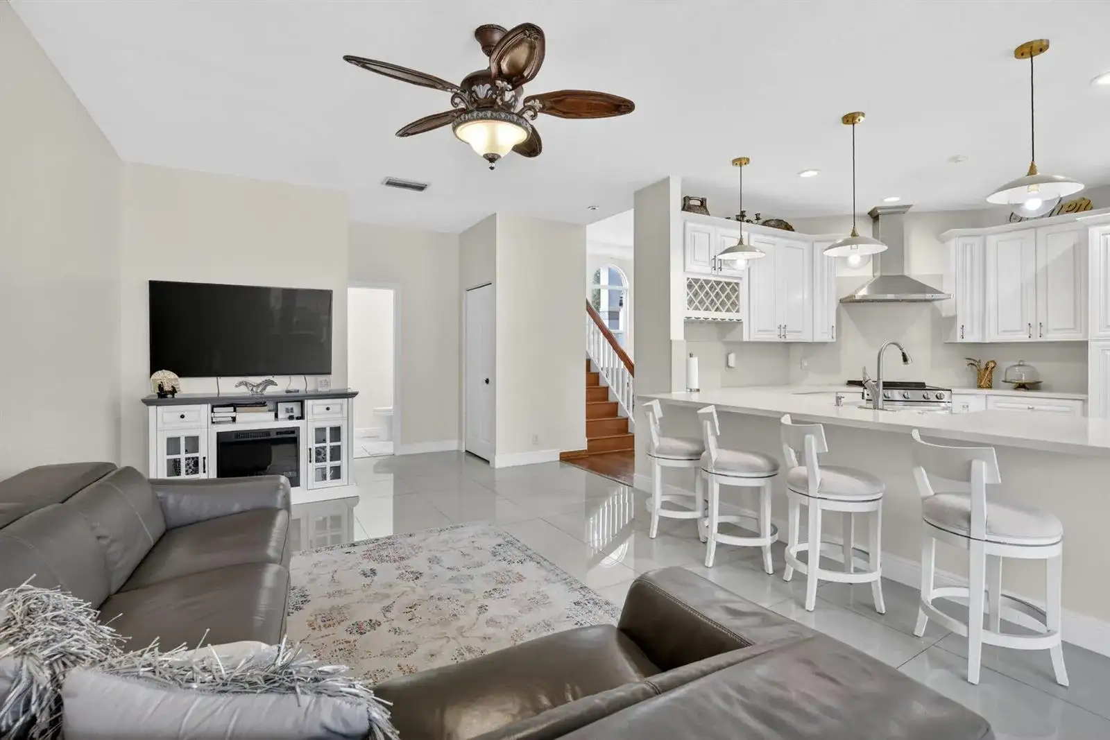 711 Heritage Way, Weston FL 33326 photo 5