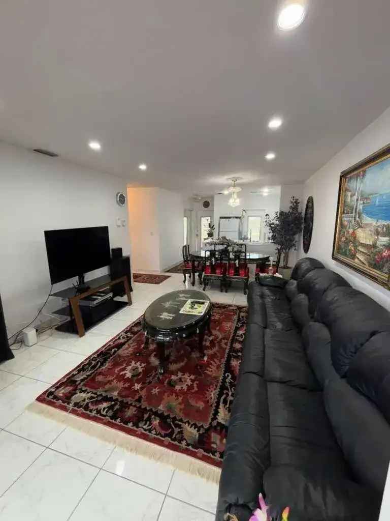 4706 NW 36th Street # 605, Lauderdale Lakes FL 33319 photo 3