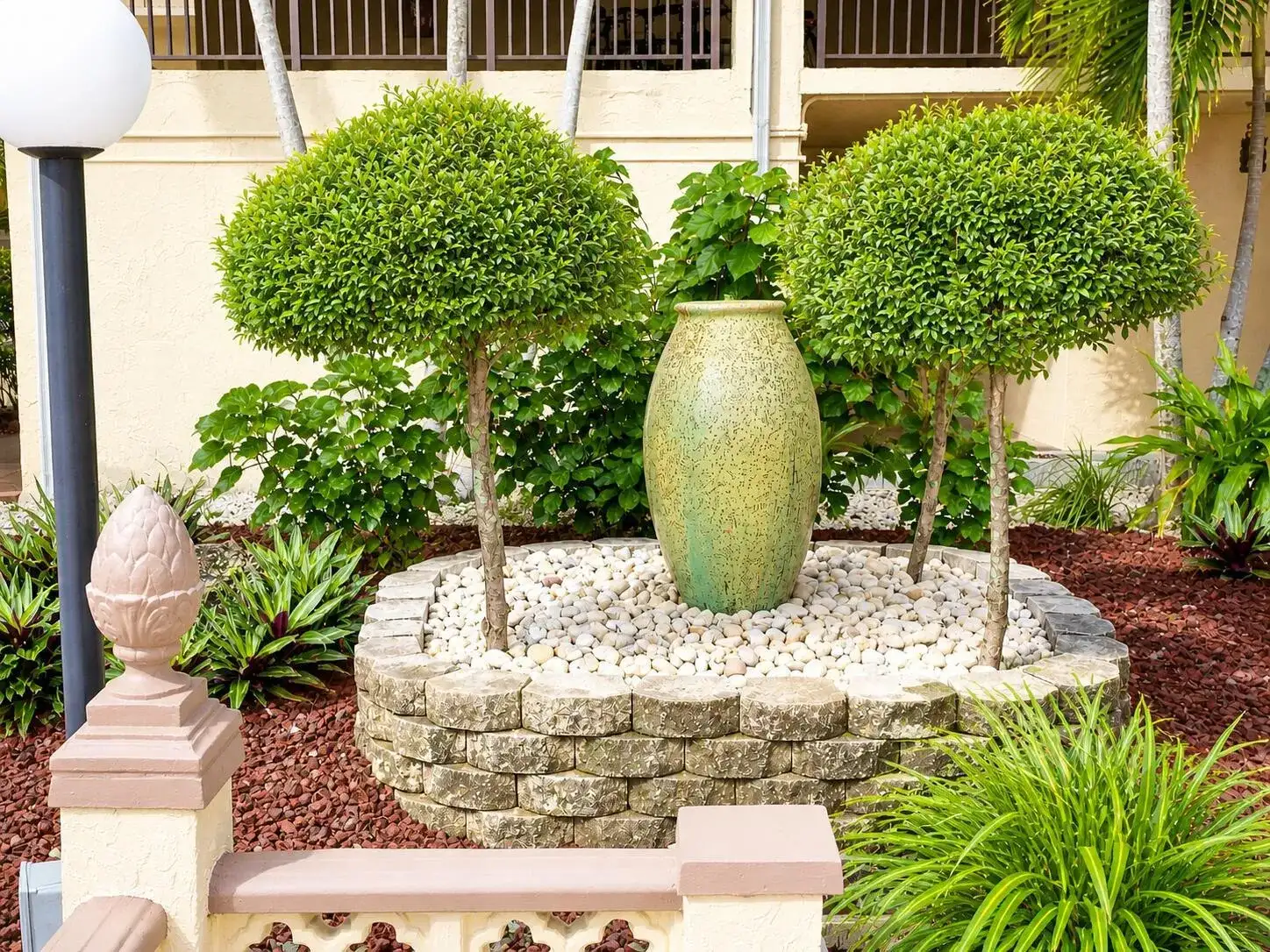 2831 Somerset Drive # 305, Lauderdale Lakes FL 33311 photo 2
