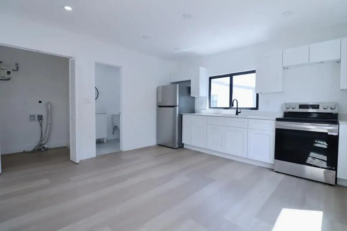 3040 NW 13th Avenue # 2, Miami FL 33142 photo 2