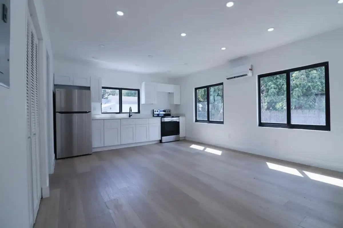 3040 NW 13th Avenue # 2, Miami FL 33142 photo 3