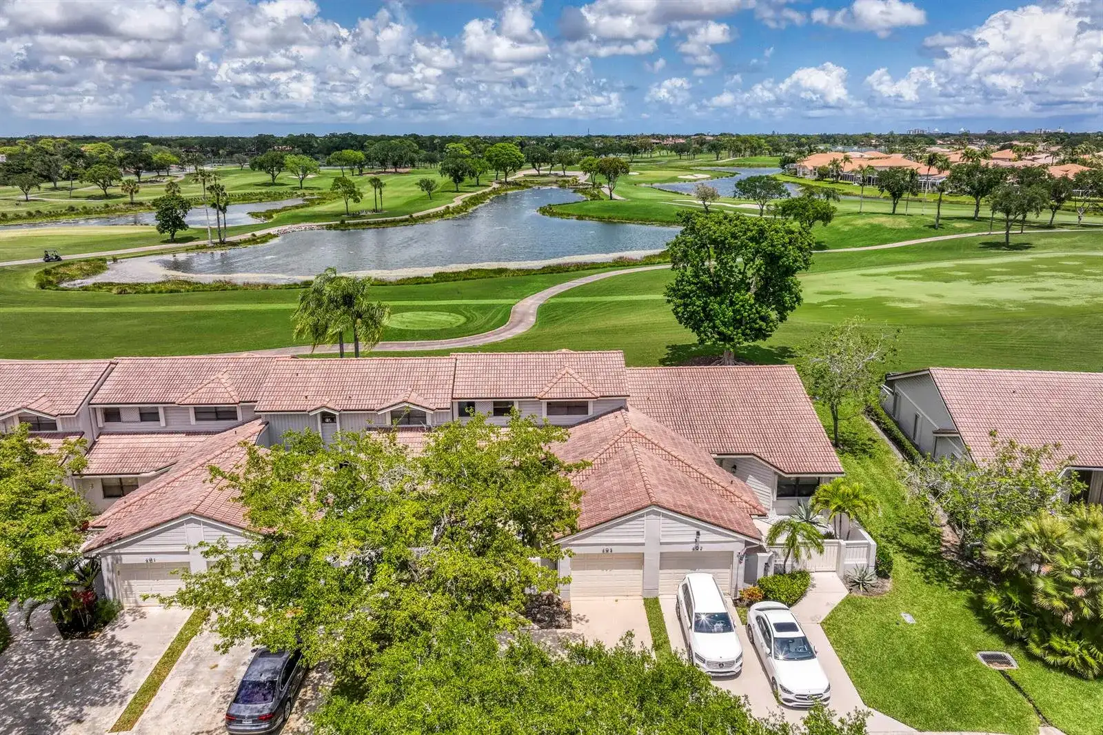 495 Prestwick Circle, Palm Beach Gardens FL 33418 photo 2