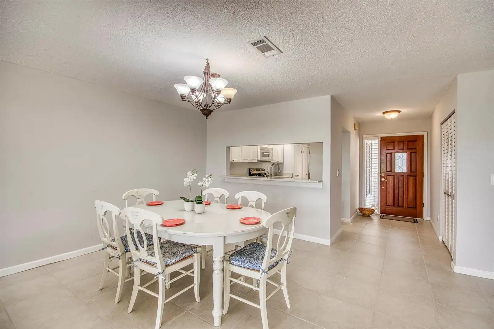 495 Prestwick Circle, Palm Beach Gardens FL 33418 photo 4
