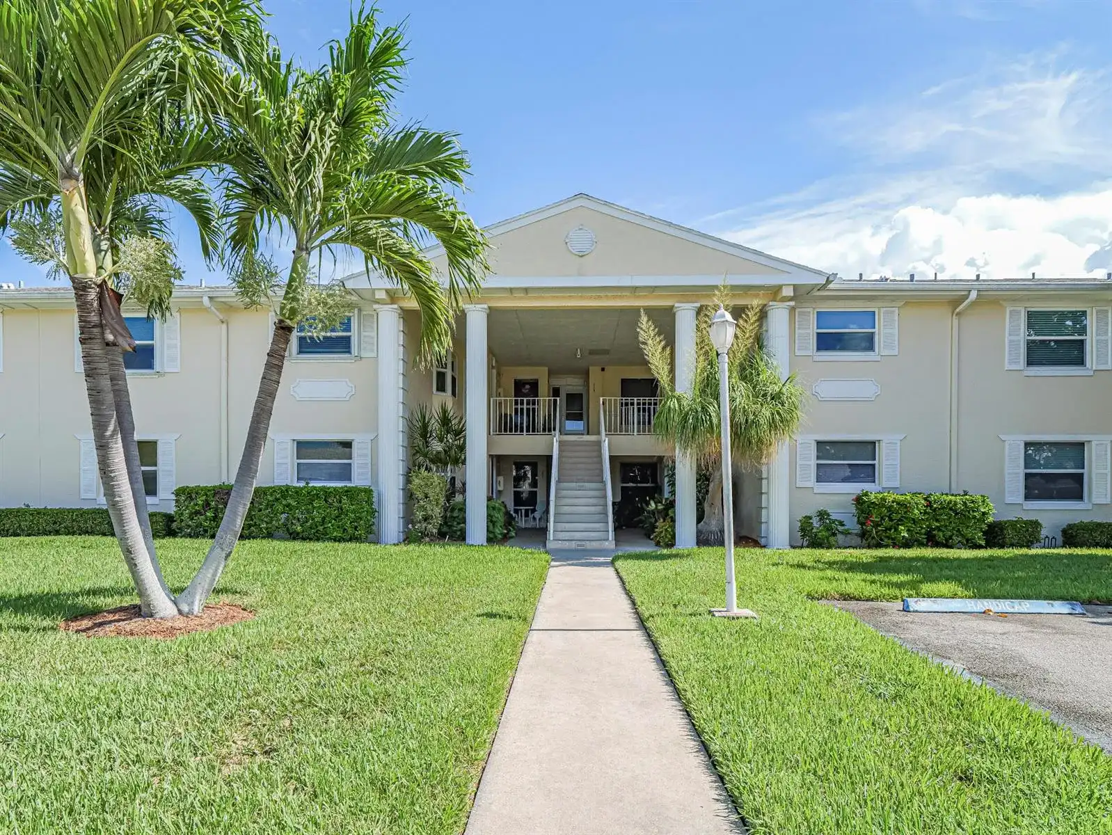870 Lake Orchid Circle # 204, Vero Beach FL 32962