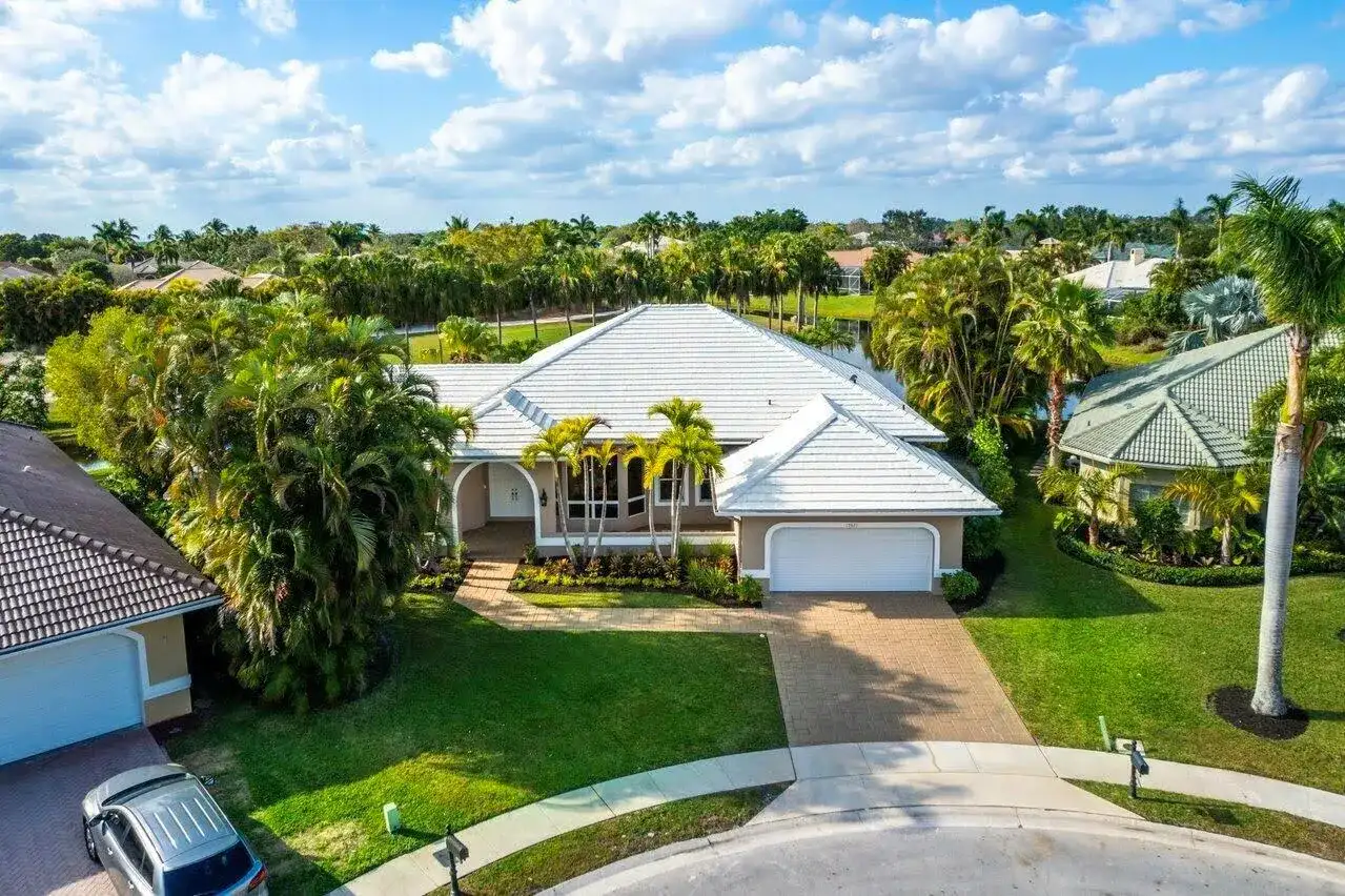 15621 Latina Place, Wellington FL 33414 photo 2