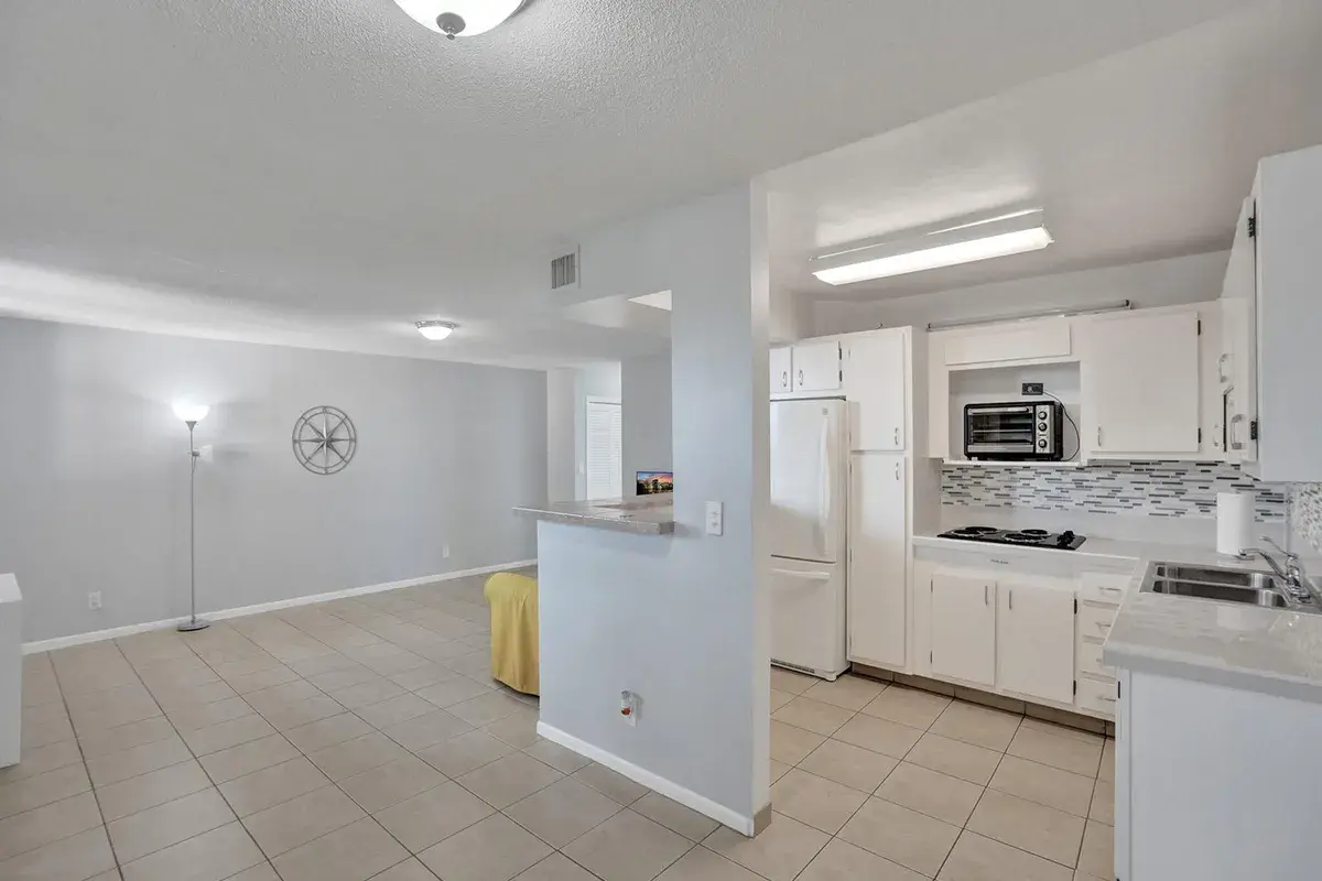 1811 Jefferson Street # 404, Hollywood FL 33020