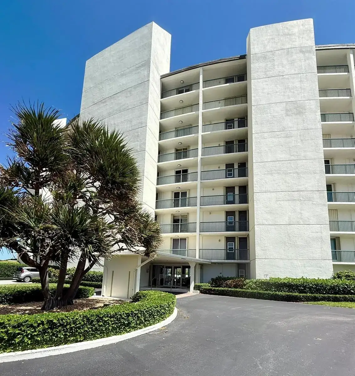 5400 N Ocean Drive # 1d, Singer Island FL 33404 photo 4