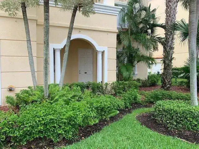 20 Harbour Isle Drive W # 106, Fort Pierce FL 34949