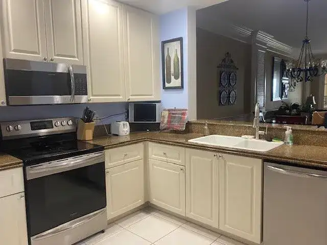 20 Harbour Isle Drive W # 106, Fort Pierce FL 34949 photo 5