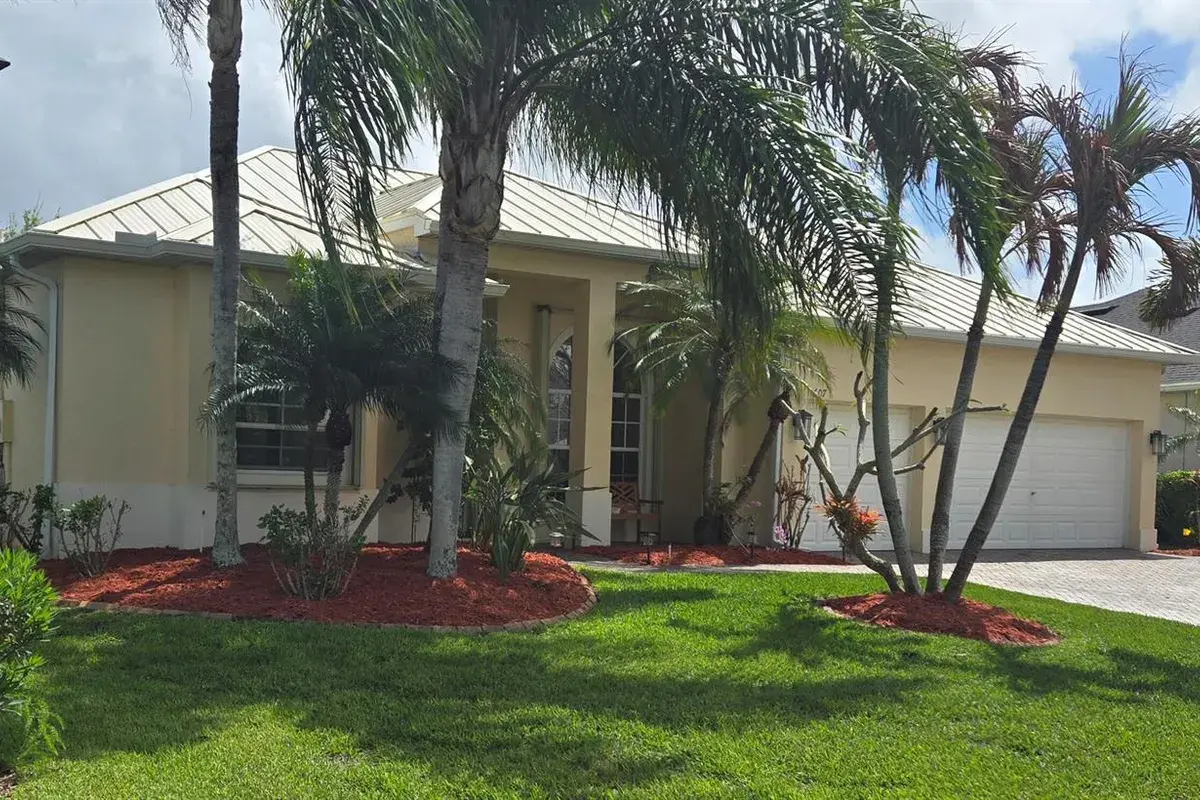 607 Tangelo Circle SW, Vero Beach FL 32968