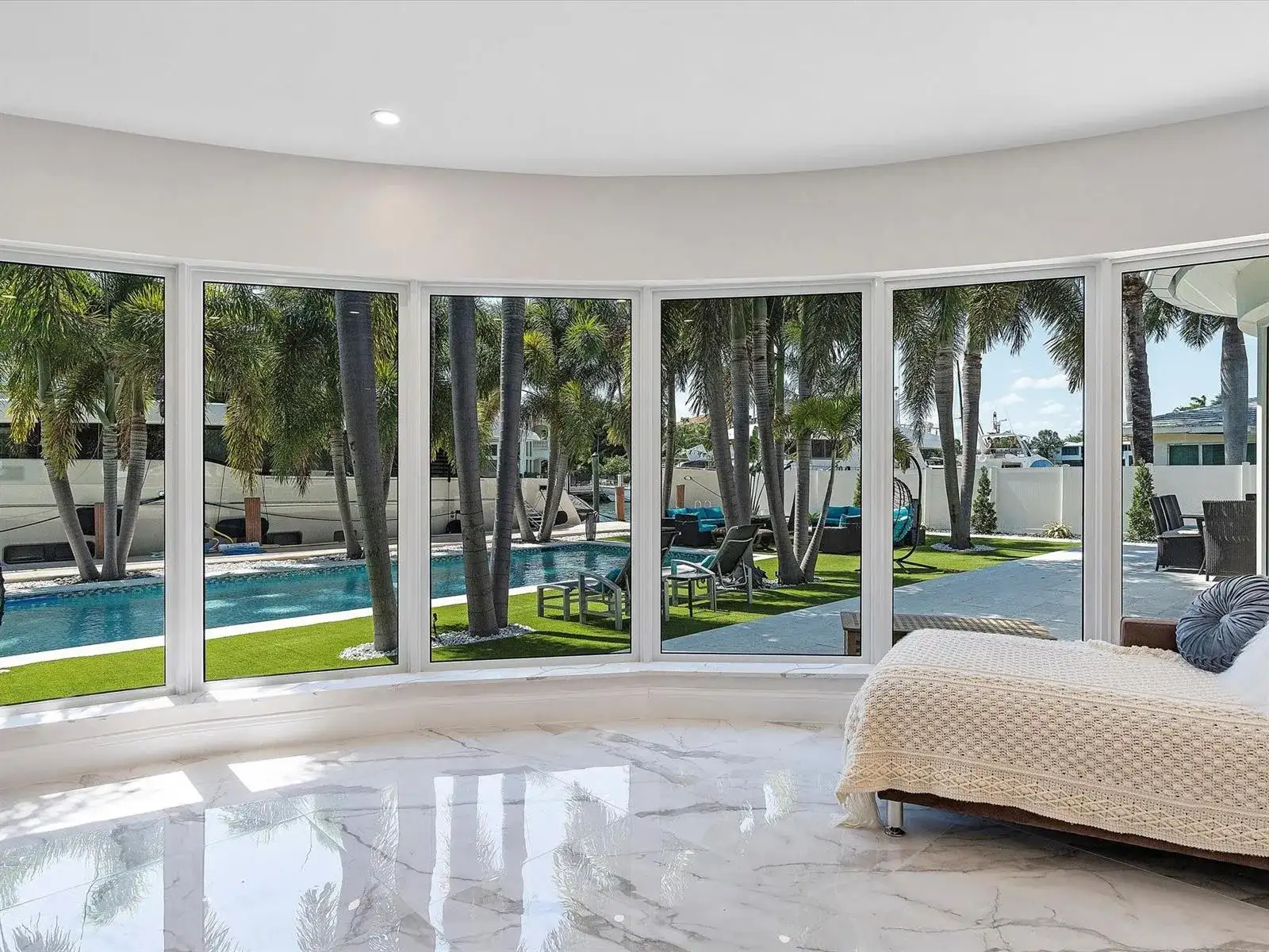 207 Royal Palm Drive, Fort Lauderdale FL 33301 photo 3