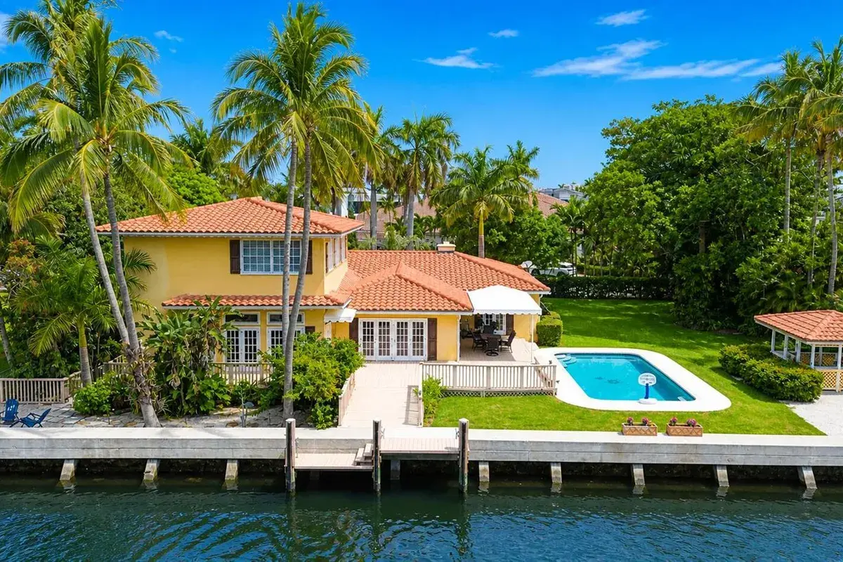 2400 Delmar Place, Fort Lauderdale FL 33301