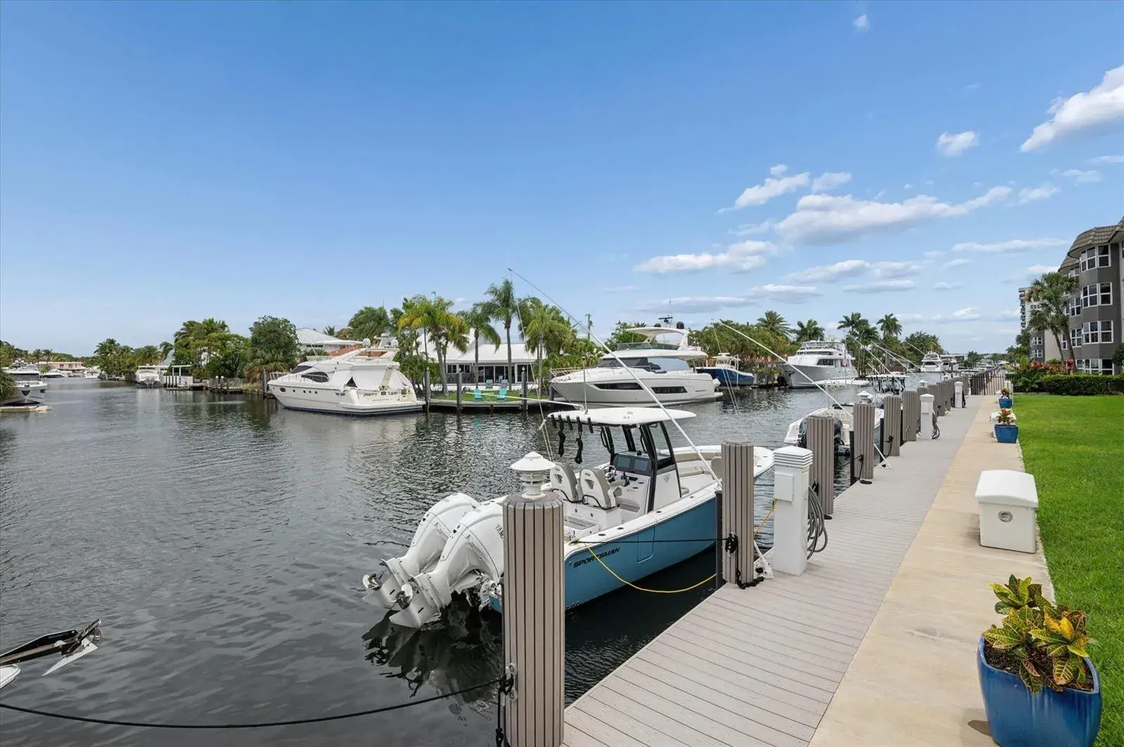 5100 Bayview Drive # 106, Fort Lauderdale FL 33308